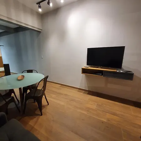 Apartamento Studio completo Copacabana 1 quadra da praia com garagem-3